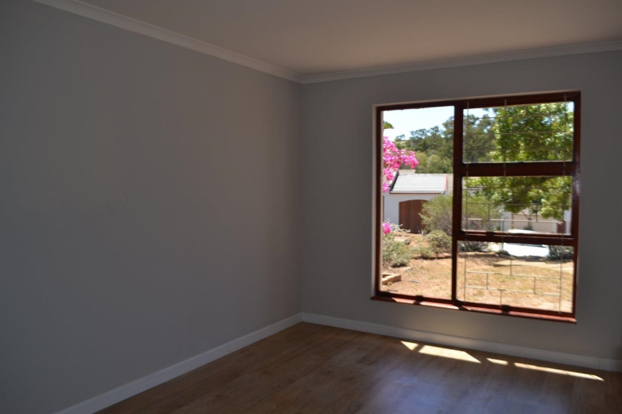 To Let 3 Bedroom Property for Rent in Protea Valley Western Cape